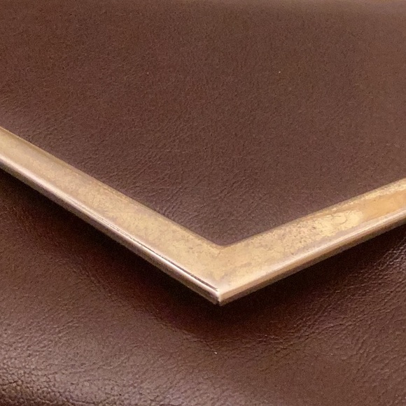 Vintage Brown Envelope Bag in Brown . 12 X 6 , has 3 compartments inside - Picture 4 of 4